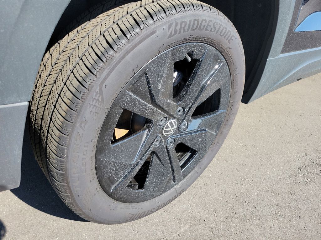 2025 Volkswagen Taos SE - Photo 6