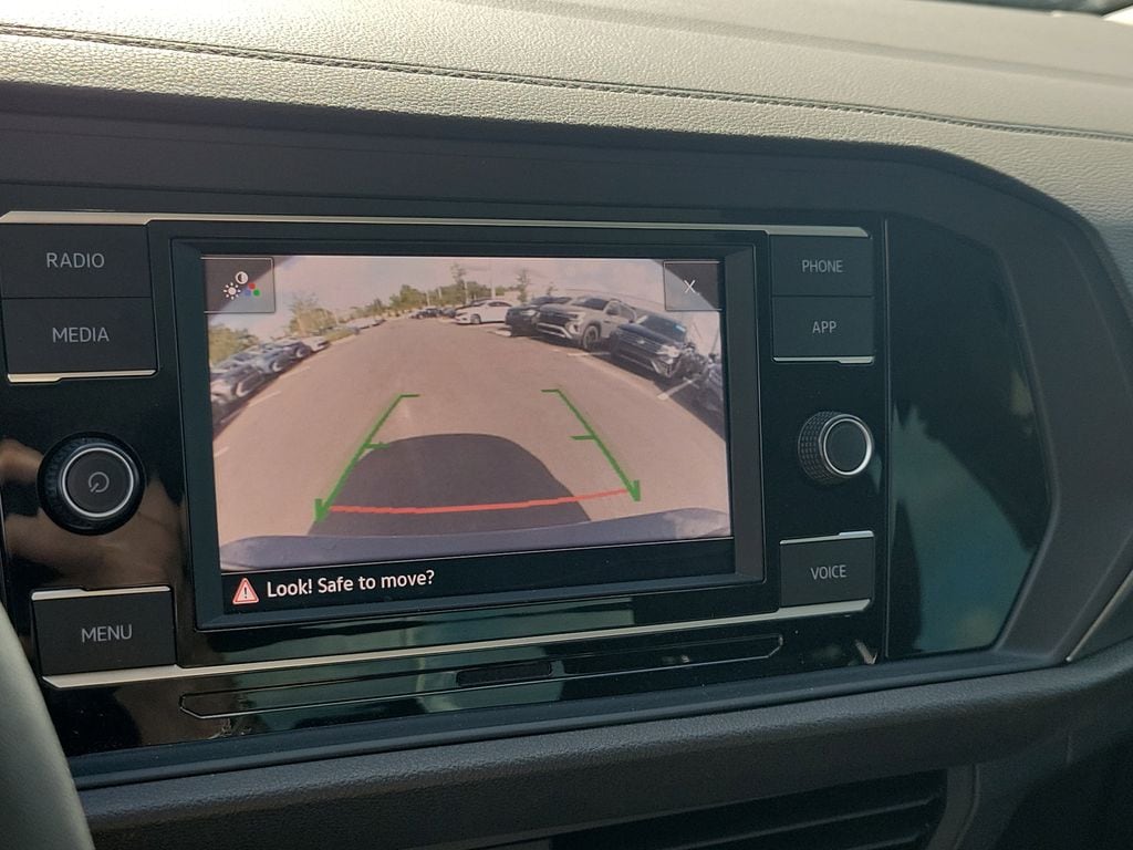 2024 Volkswagen Jetta SE - Photo 25