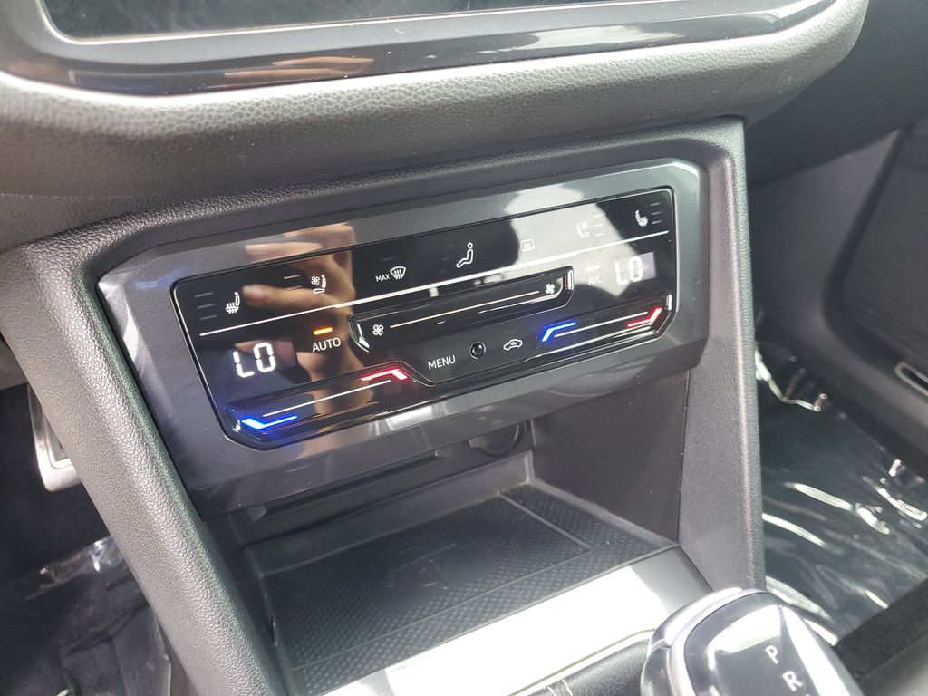 2022 Volkswagen Tiguan SEL R-LINE - Photo 24