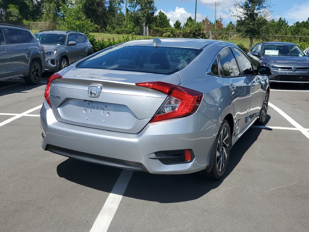 2017 Honda Civic EX - Photo 4