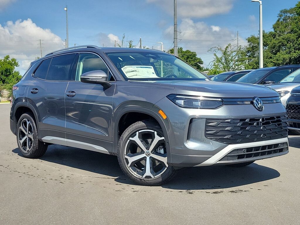 New 2026 Volkswagen Tiguan 2.0T SE SUV