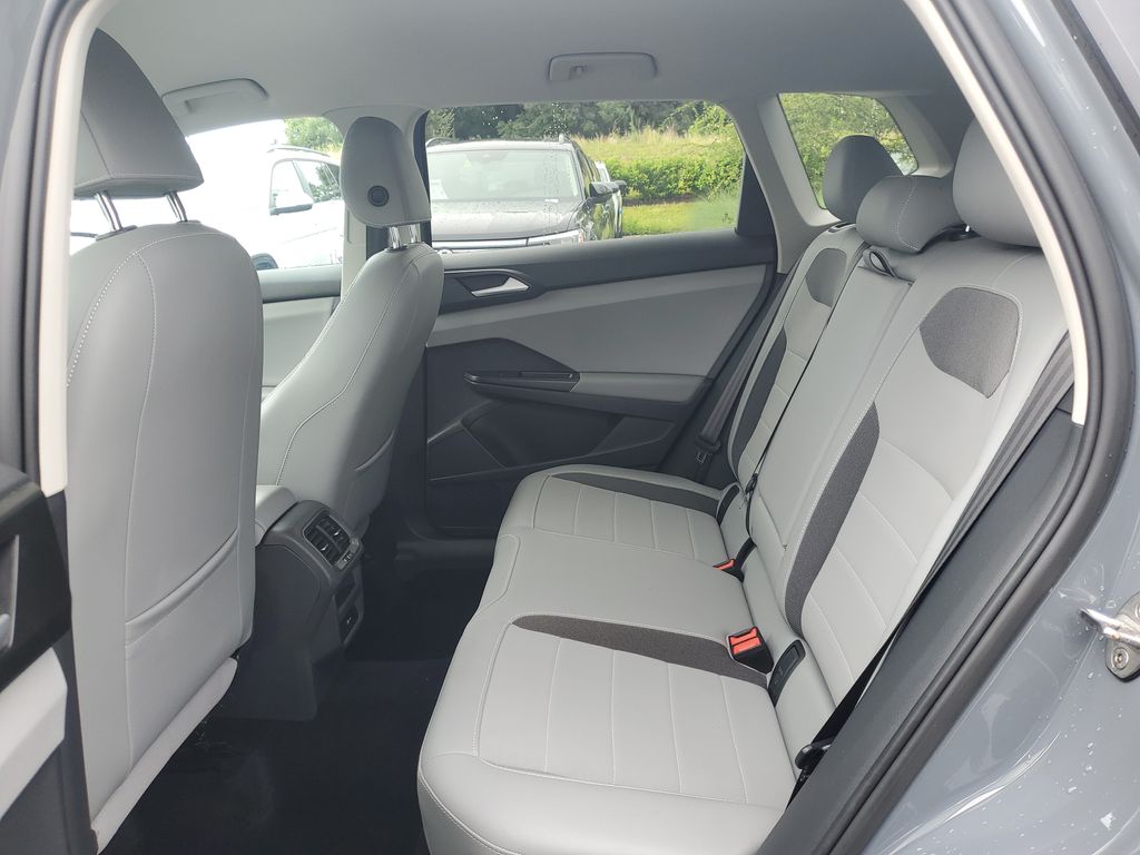 2022 Volkswagen Taos SE - Photo 10