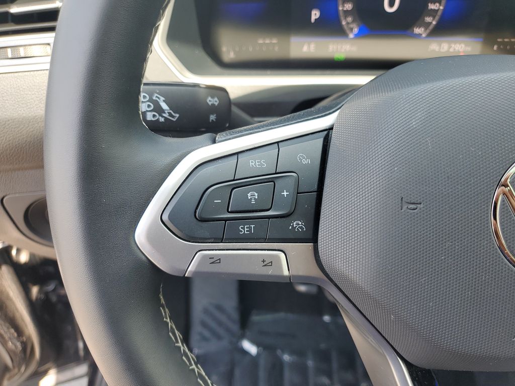 2024 Volkswagen Tiguan SE - Photo 18