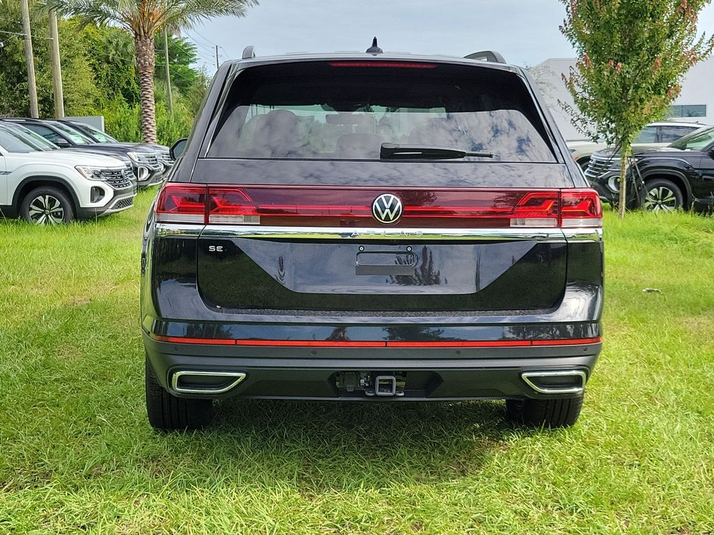 New 2026 Volkswagen Atlas SE w/Technology SUV