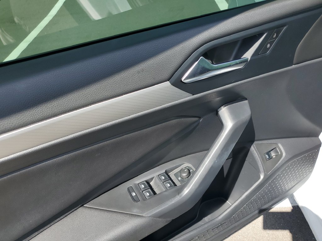2019 Volkswagen Jetta SE - Photo 13