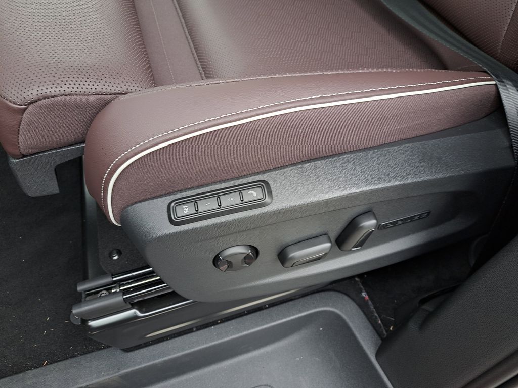2025 Volkswagen ID. Buzz PRO S - Photo 21