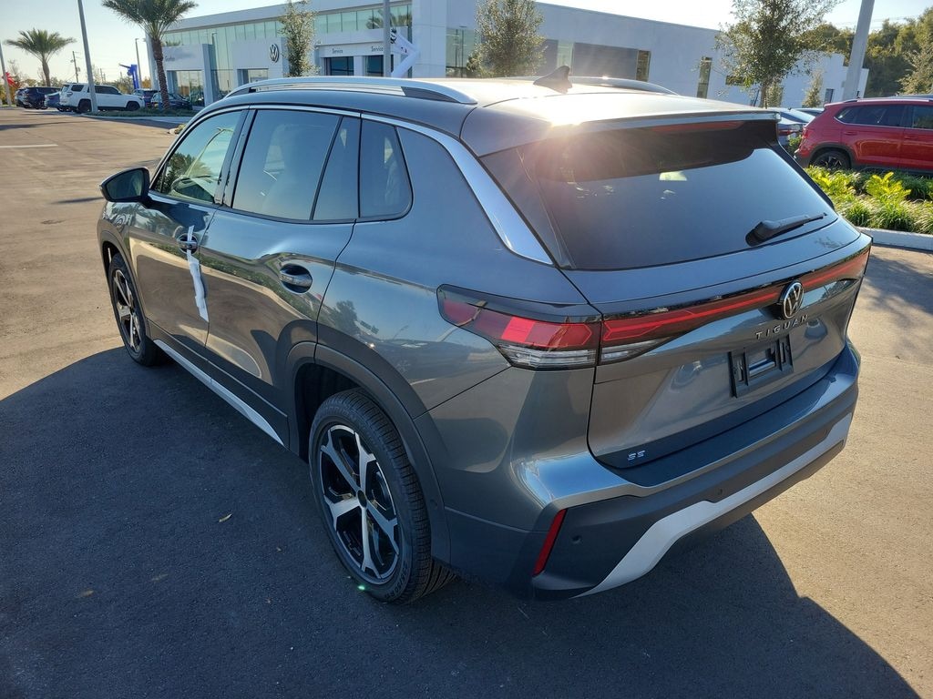 New 2025 Volkswagen Tiguan 2.0T SE SUV