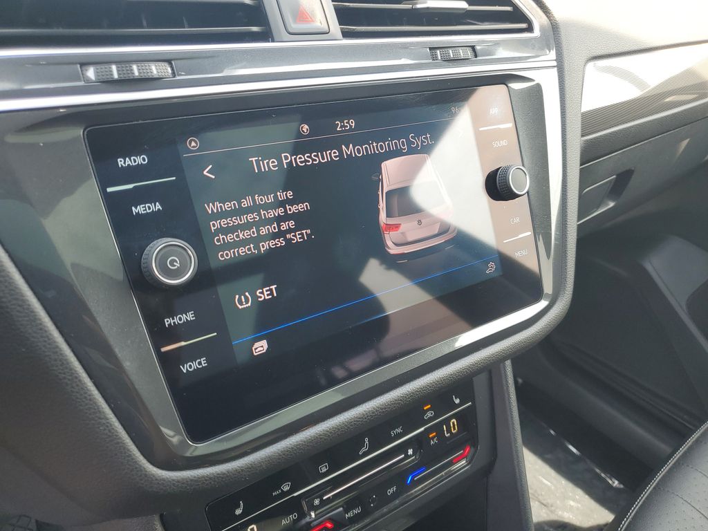 2024 Volkswagen Tiguan SE - Photo 22