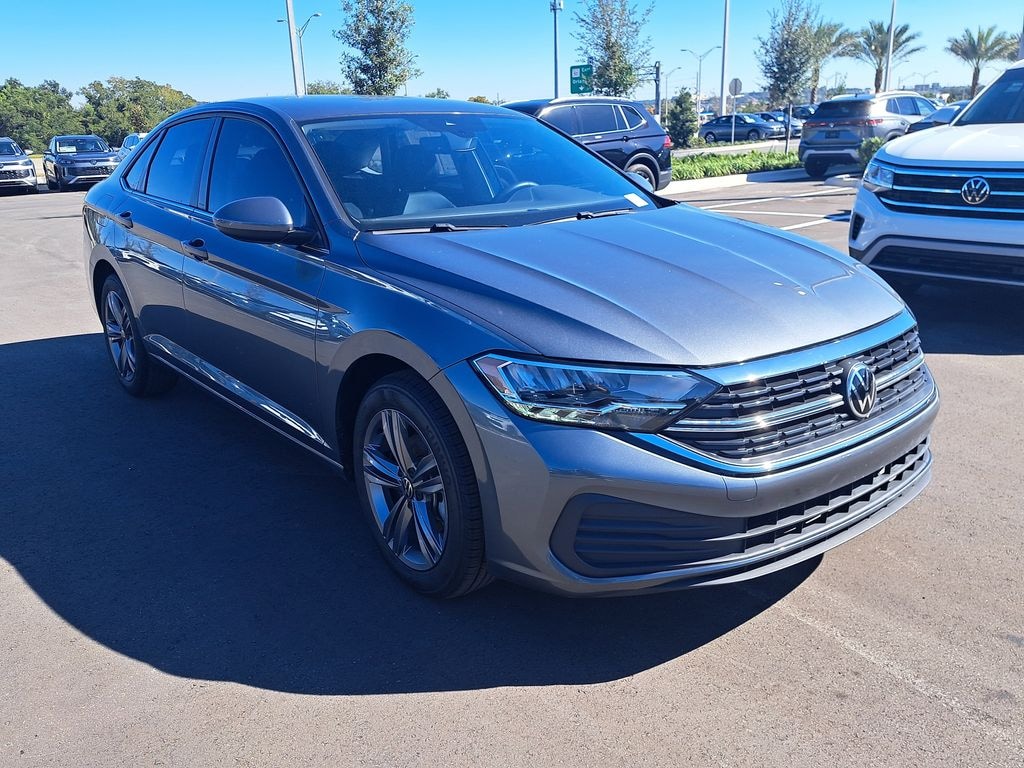 Certified 2022 Volkswagen Jetta 1.5T SE Sedan