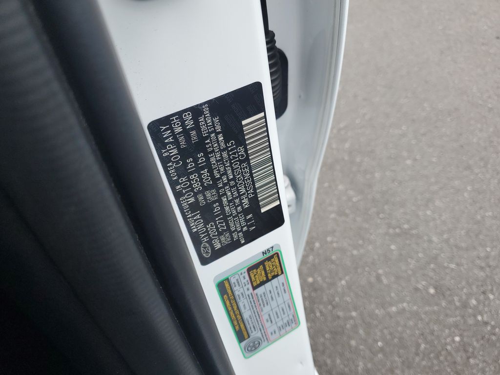 2025 Hyundai Elantra SEL - Photo 23