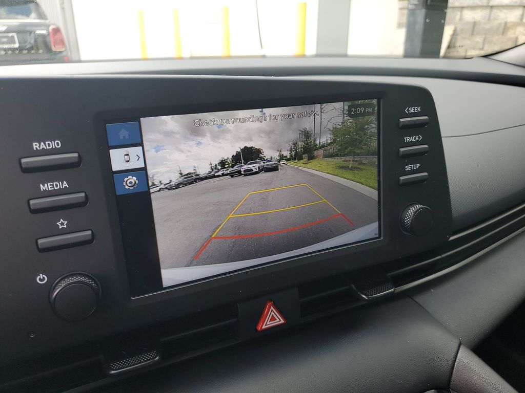 2025 Hyundai Elantra SEL - Photo 20
