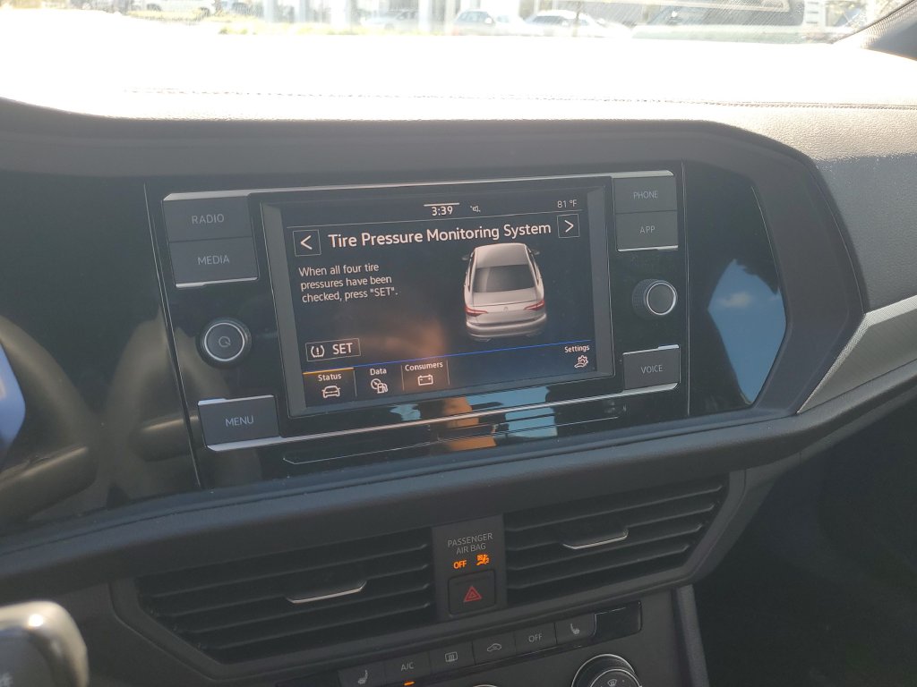 2024 Volkswagen Jetta Sport - Photo 21