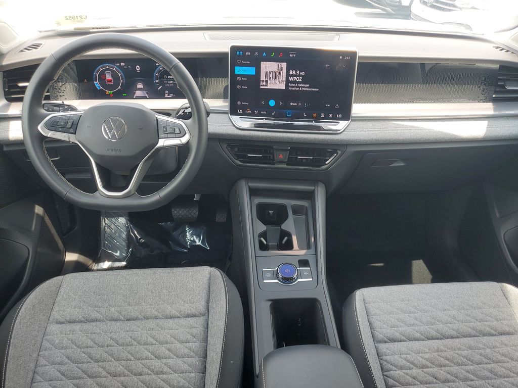 2025 Volkswagen Tiguan S - Photo 9