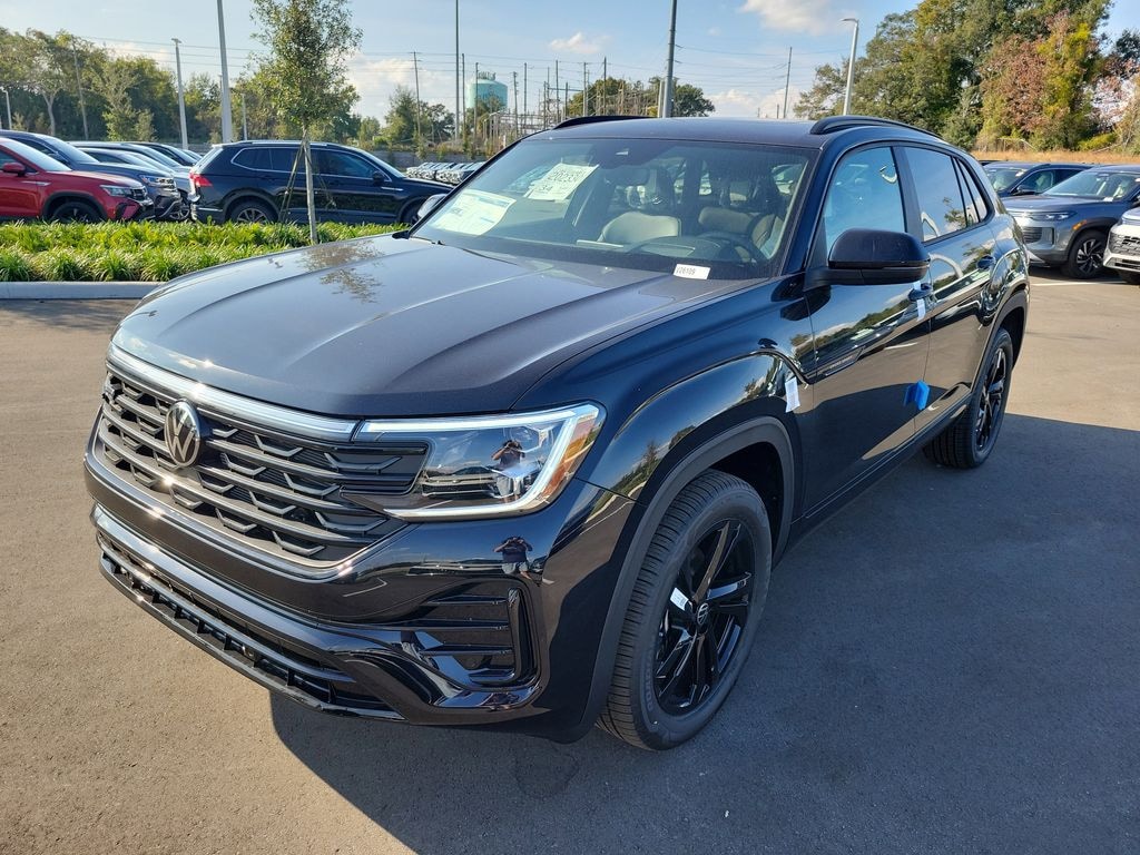 New 2026 Volkswagen Atlas Cross Sport 2.0T SEL R-Line Black SUV