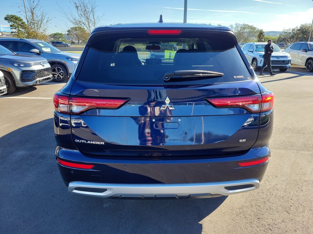 Used 2024 Mitsubishi Outlander SE SUV