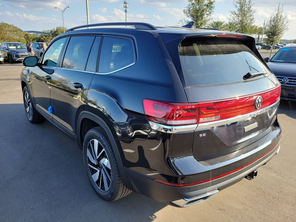 New 2026 Volkswagen Atlas SE w/Technology SUV