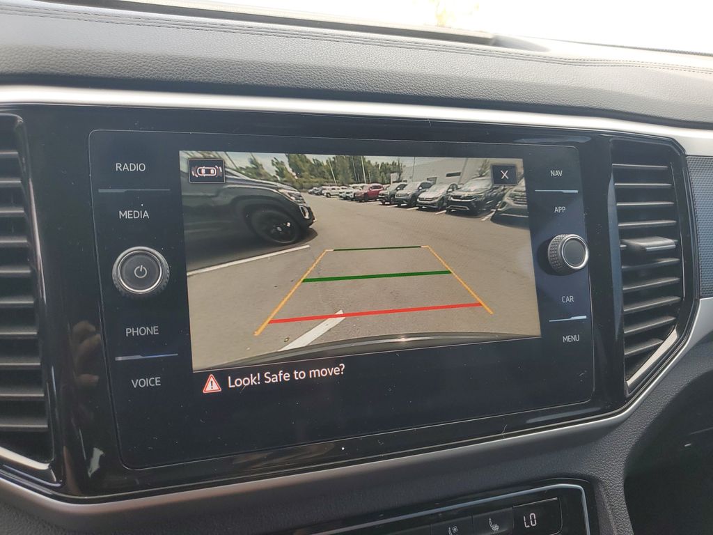 2023 Volkswagen Atlas Cross Sport SEL Premium R-Line - Photo 23