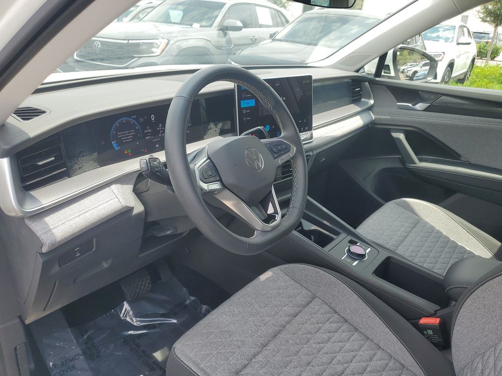 2025 Volkswagen Tiguan S - Photo 14
