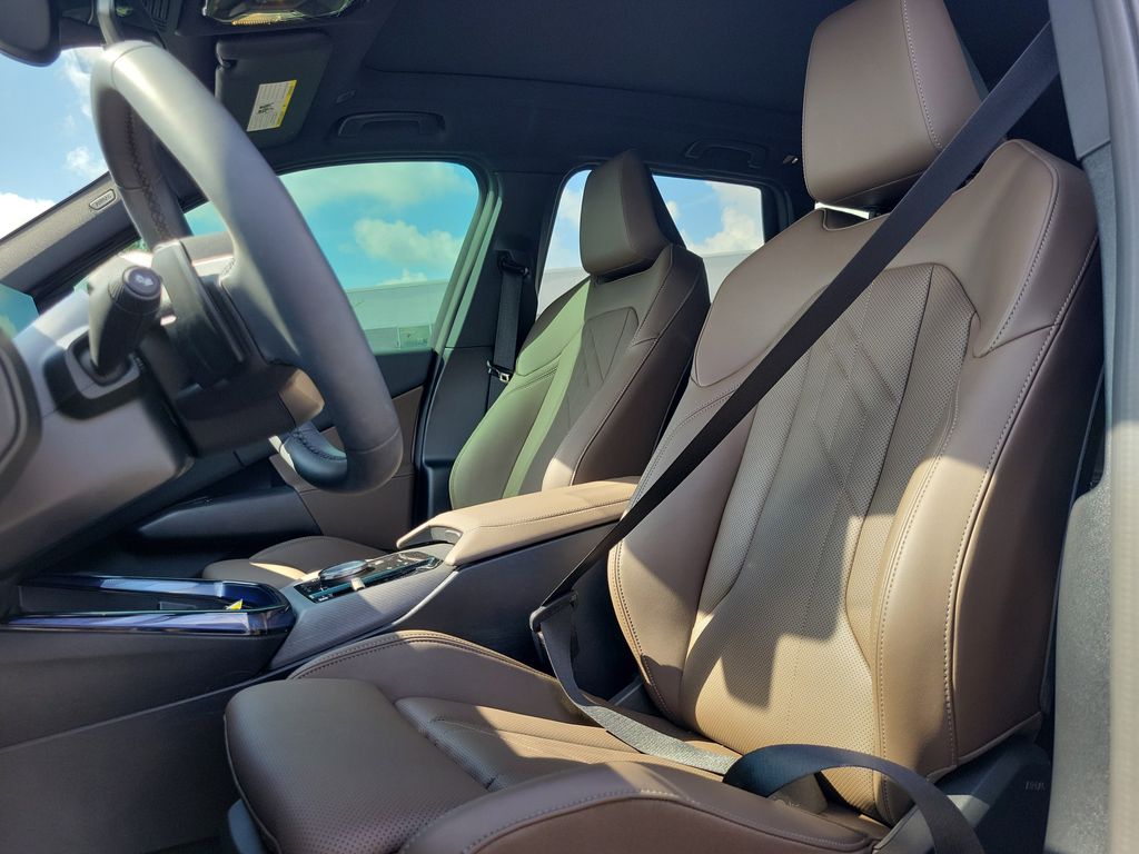 2025 BMW X3 30 - Photo 18