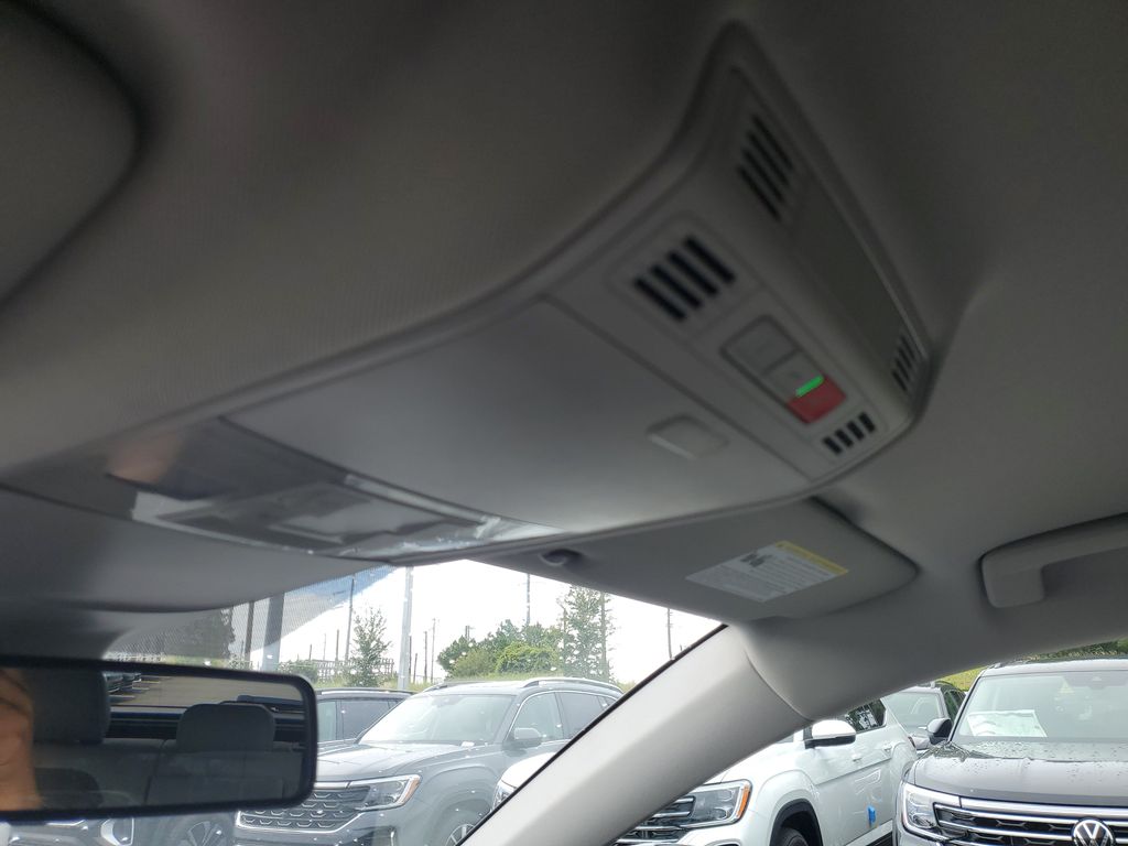 2022 Volkswagen Taos SE - Photo 28
