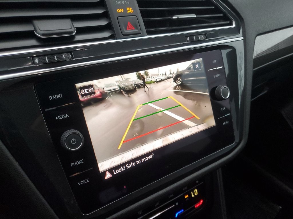 2022 Volkswagen Tiguan SE - Photo 22