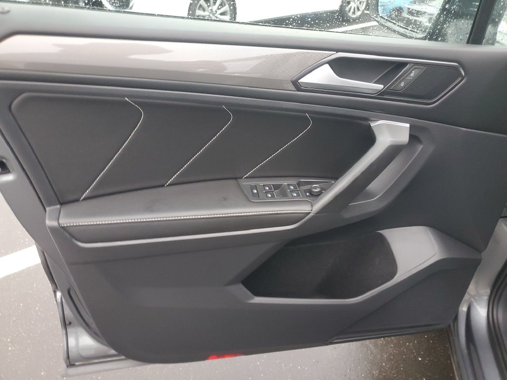 2022 Volkswagen Tiguan SE - Photo 12