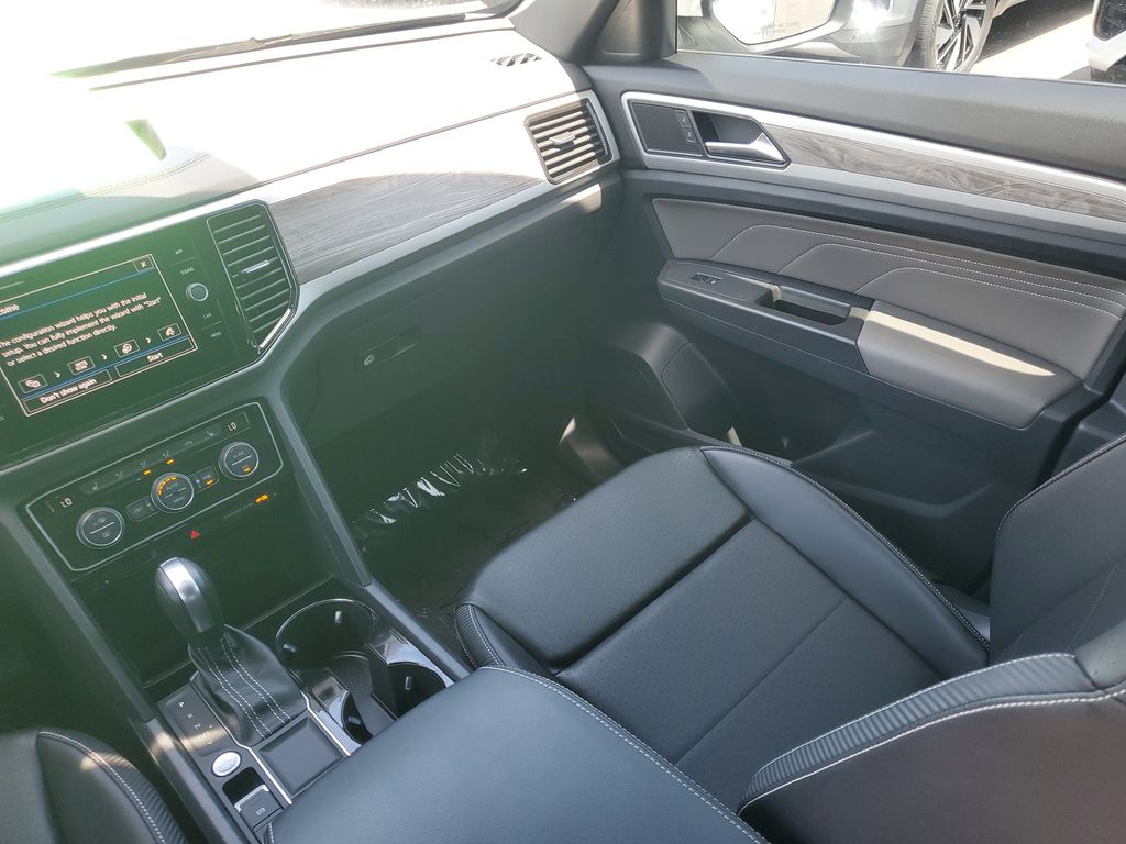 2023 Volkswagen Atlas Cross Sport SE w/Tech - Photo 11