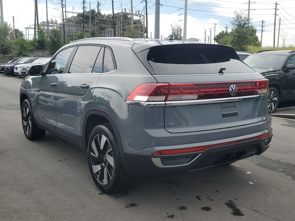 Certified 2024 Volkswagen Atlas Cross Sport 2.0T SE w/Technology SUV