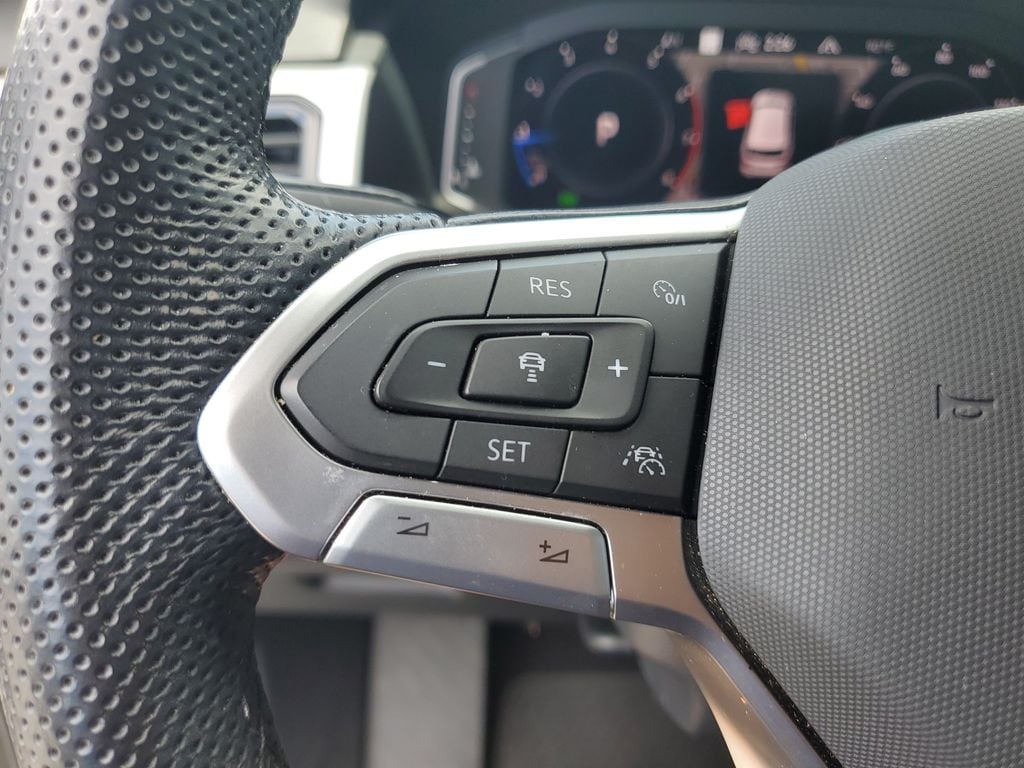 2023 Volkswagen Atlas Cross Sport SEL Premium R-Line - Photo 19