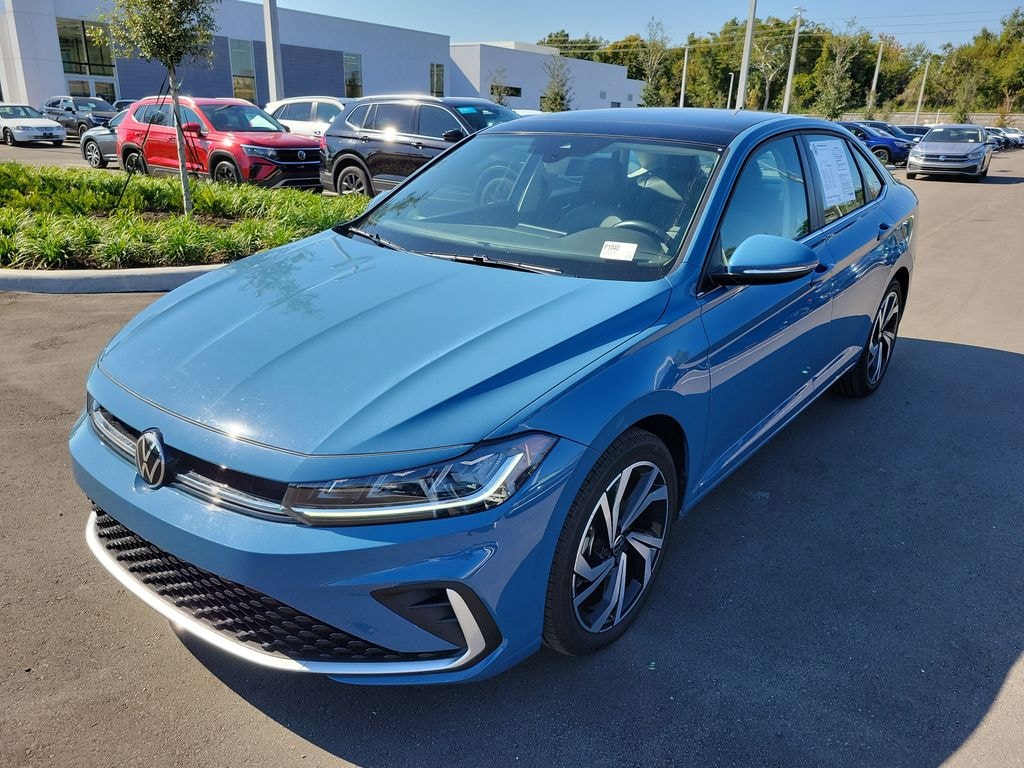 Certified 2025 Volkswagen Jetta 1.5T SEL Sedan