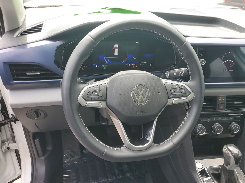 2023 Volkswagen Taos SE - Photo 17