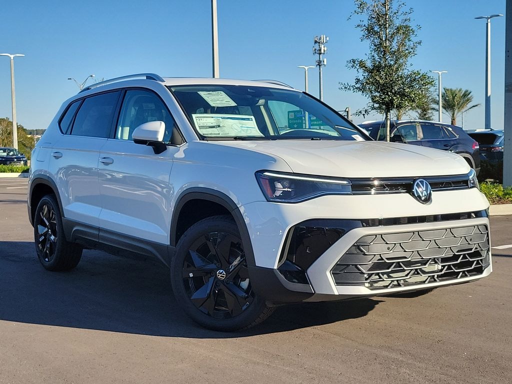 New 2025 Volkswagen Taos 1.5T SE SUV