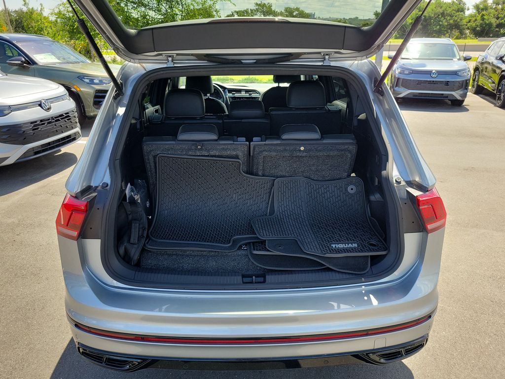 2023 Volkswagen Tiguan SE R-LINE BLACK - Photo 9