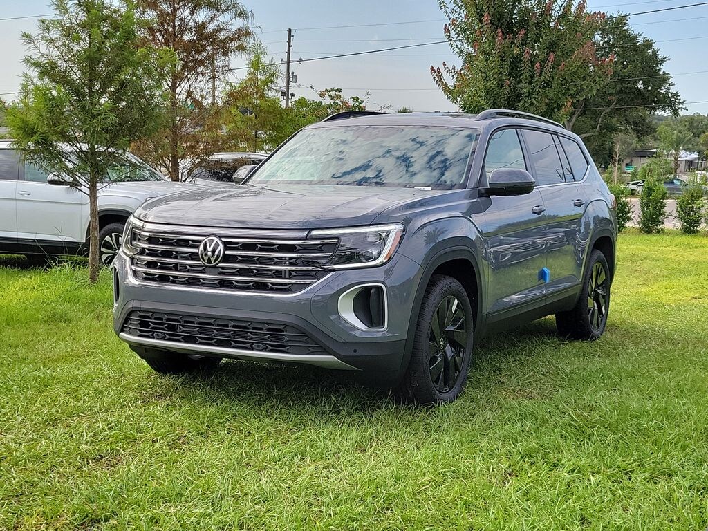 New 2026 Volkswagen Atlas SE w/Technology SUV