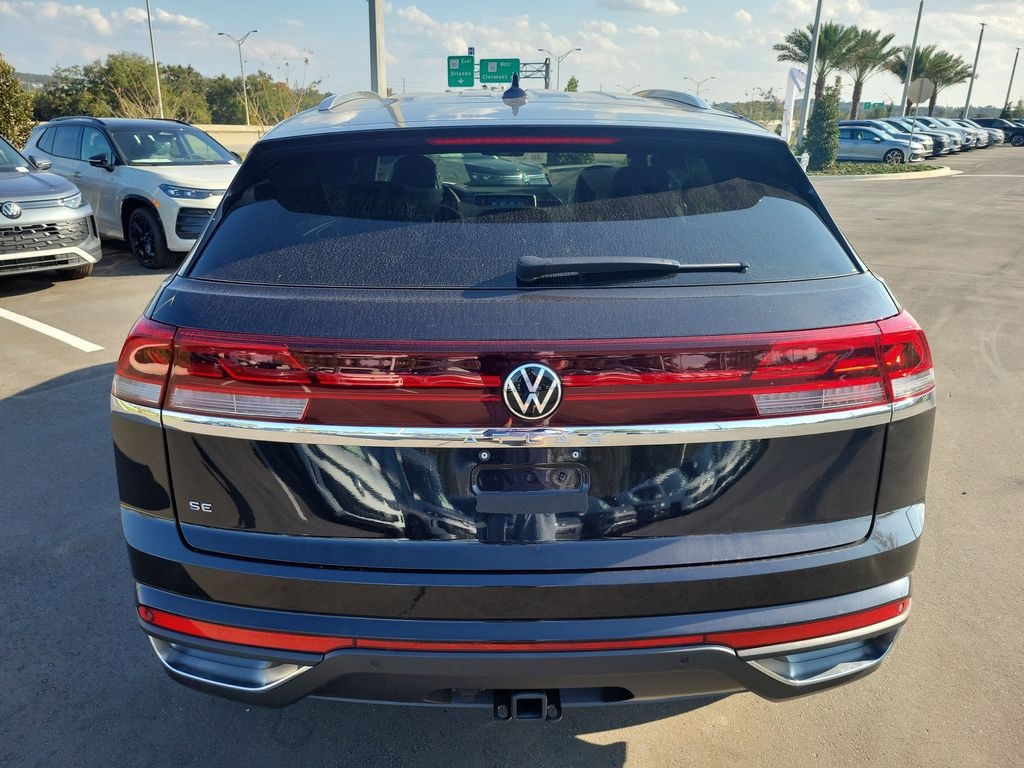New 2026 Volkswagen Atlas Cross Sport 2.0T SE w/Technology SUV