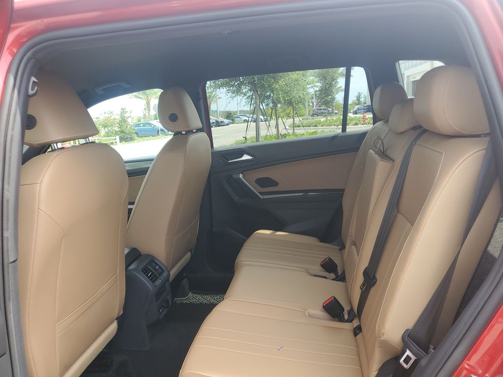 2024 Volkswagen Tiguan SE - Photo 8