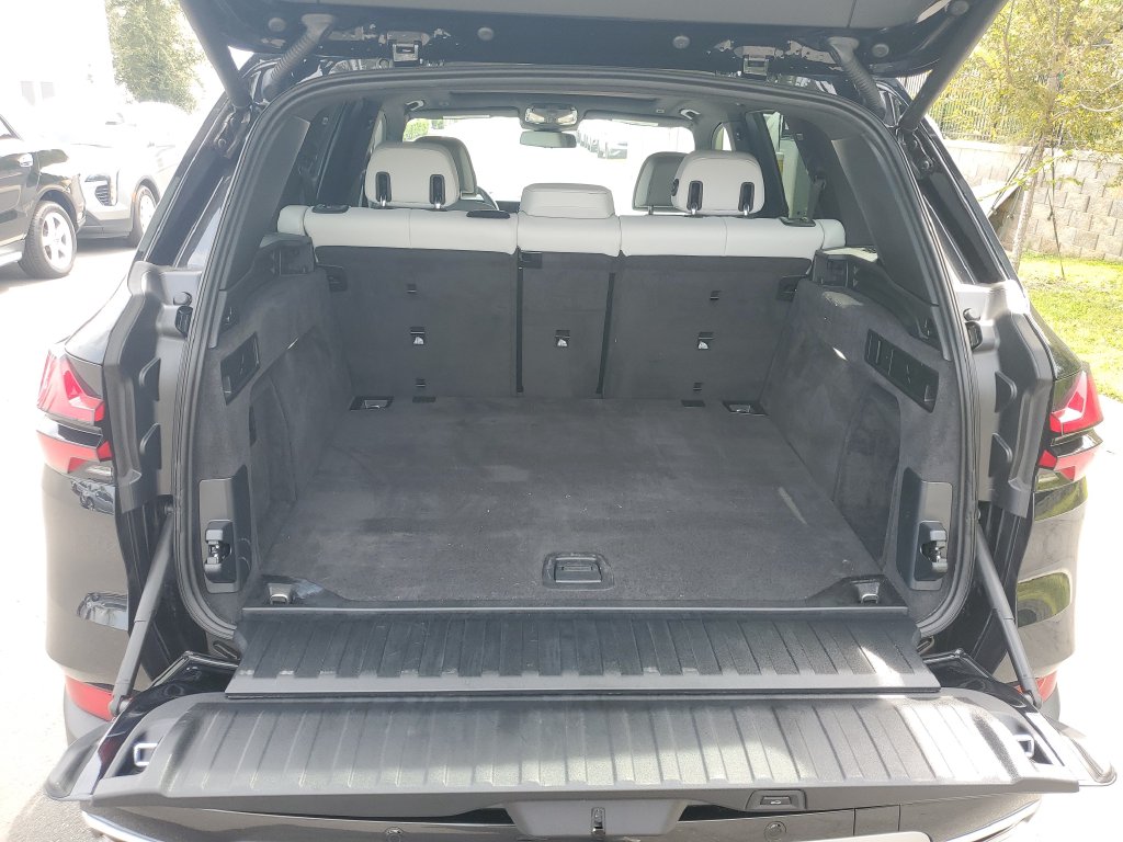 2025 BMW X5 40i - Photo 8