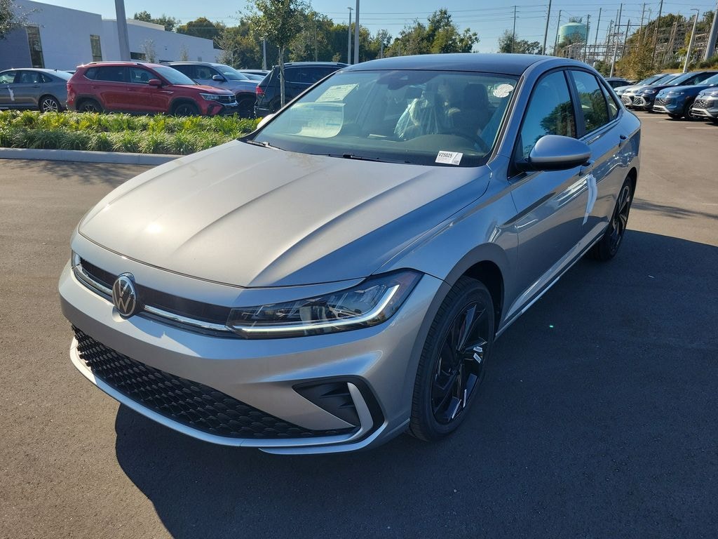 New 2025 Volkswagen Jetta 1.5T SE Sedan