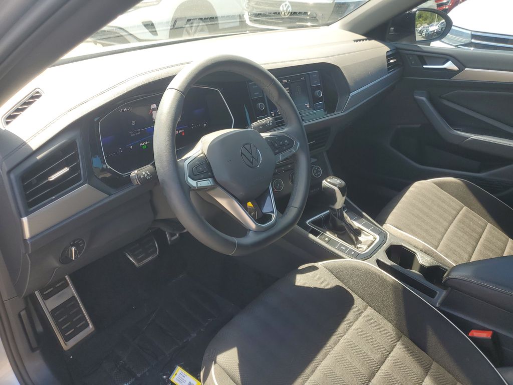 2024 Volkswagen Jetta Sport - Photo 15