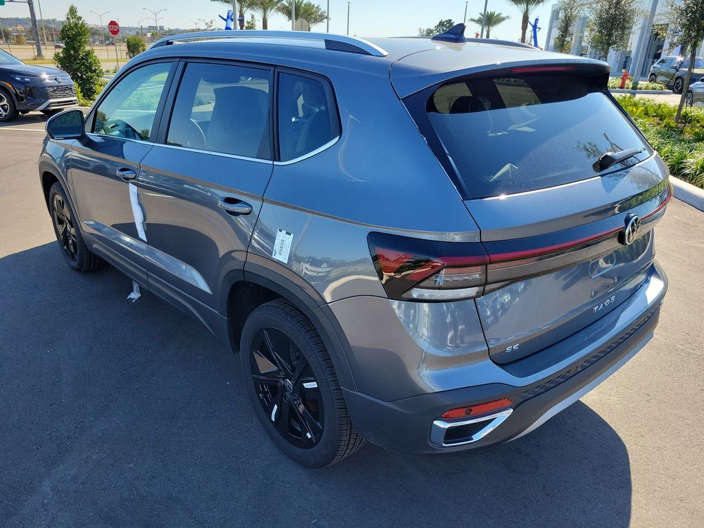 New 2025 Volkswagen Taos 1.5T SE SUV