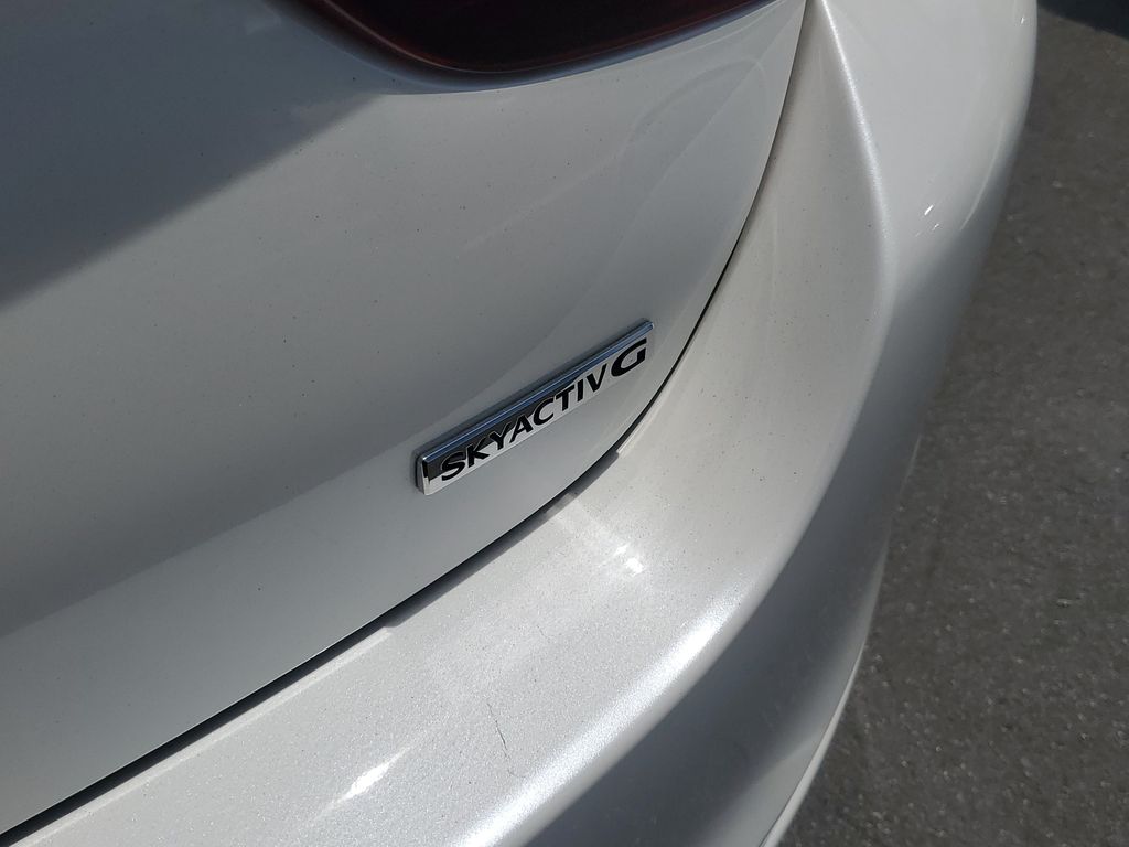 2023 Mazda Mazda3 Premium - Photo 7