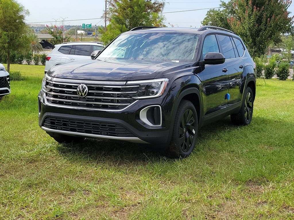 New 2026 Volkswagen Atlas SE w/Technology SUV