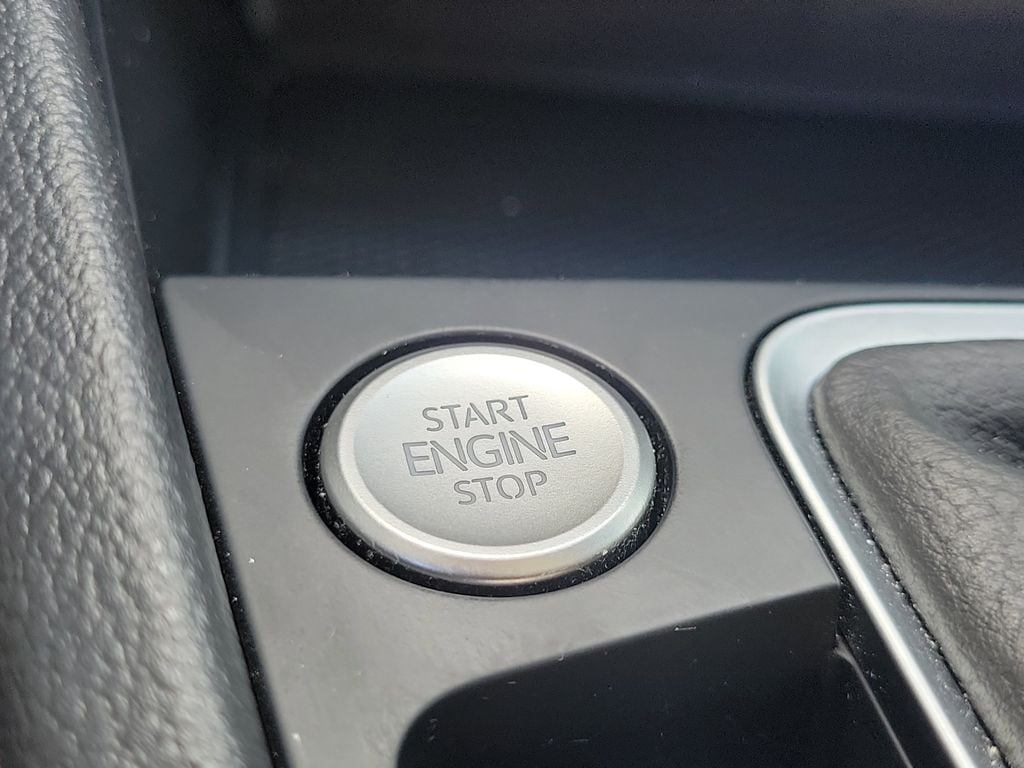 2024 Volkswagen Jetta SE - Photo 29