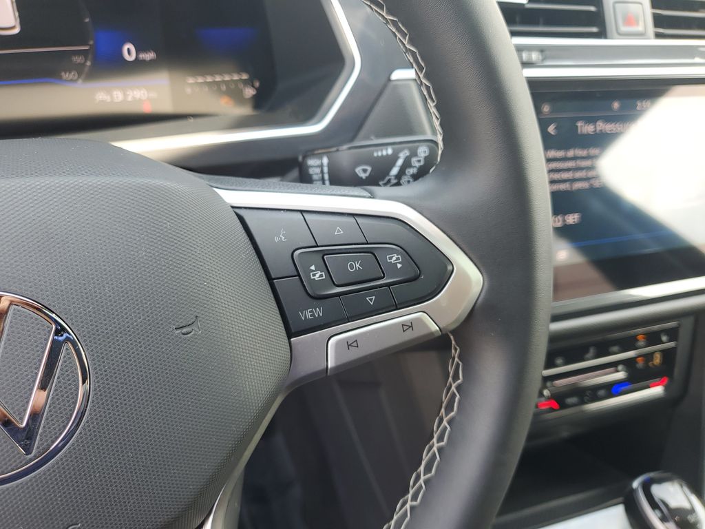 2024 Volkswagen Tiguan SE - Photo 19