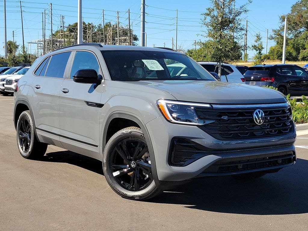 New 2026 Volkswagen Atlas Cross Sport 2.0T SEL R-Line Black SUV