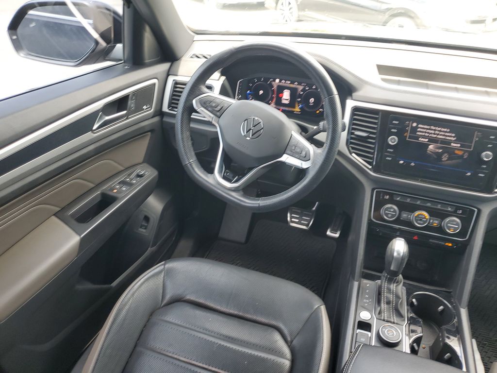 2023 Volkswagen Atlas Cross Sport SEL Premium R-Line - Photo 12