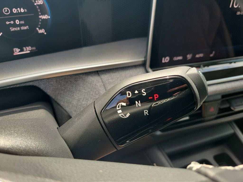 2025 Volkswagen Tiguan S - Photo 24