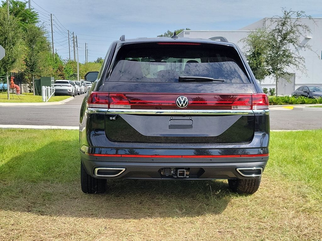 New 2026 Volkswagen Atlas SE w/Technology SUV