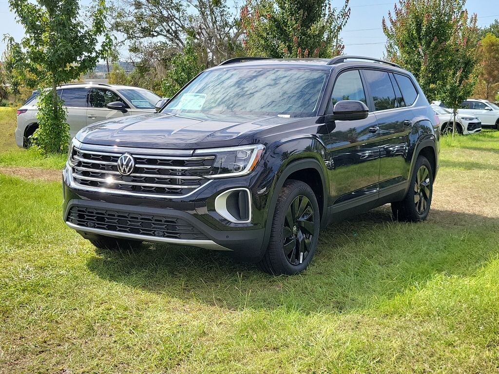 New 2026 Volkswagen Atlas SE w/Technology SUV