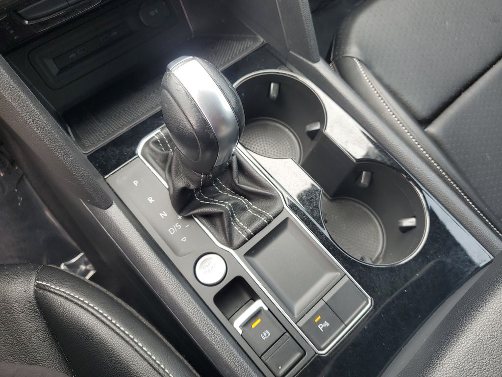 2023 Volkswagen Atlas SE w/Tech - Photo 26